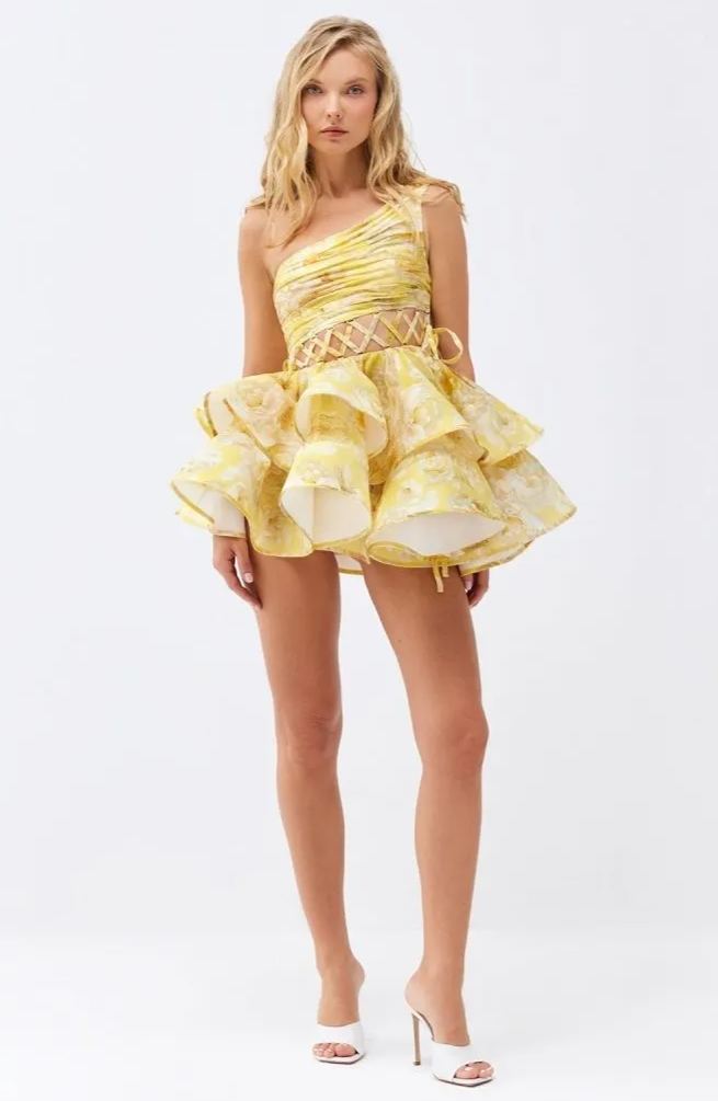 Vestido mini de gasa con un solo hombro y estampado floral de Andrea