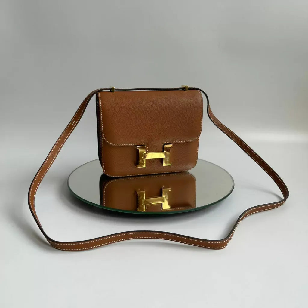 HMÈ Constance 18 Handtasche aus Epsom-Kalbsleder