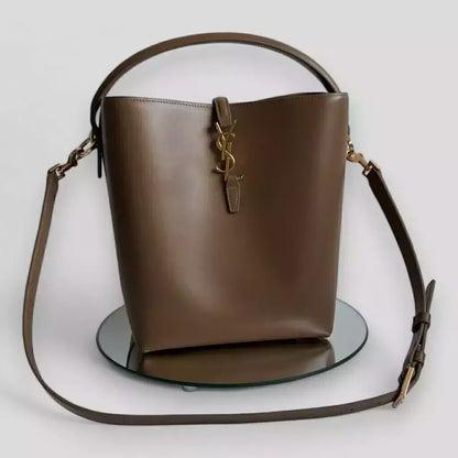 Sac seau SL Le 37 en cuir brillant