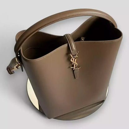 Sac seau SL Le 37 en cuir brillant