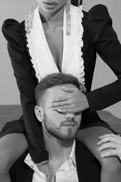 Kathy Midikleid mit Peter-Pan-Kragen und V-Ausschnitt