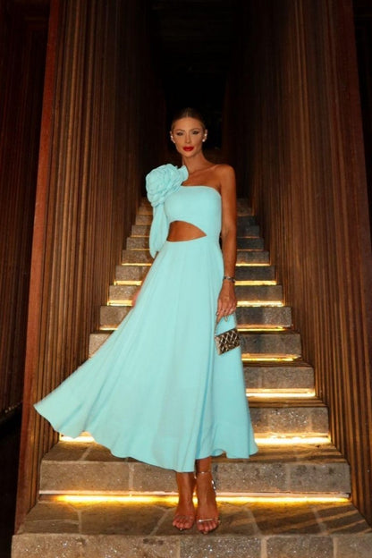 Vestido midi con aberturas y flores Lea